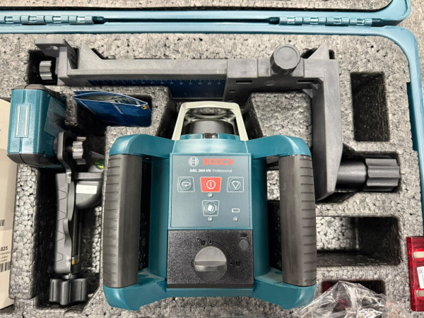 Bosch Professional GRL 300 HV Set Rotatielaser + Koffer – kavel bij XL Auctions