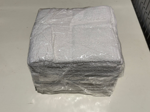Handdoeken 50×100 cm – Set van 10 – 400 g/m² – Hotel Wit – foto 3 – kavel bij XL Auctions