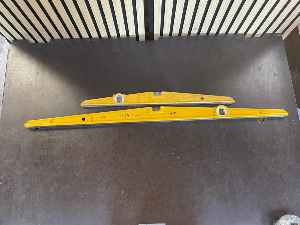 Set van 2 STABILA Type 81 S Waterpassen – 60 cm + 100 cm – foto 2 – kavel bij XL Auctions