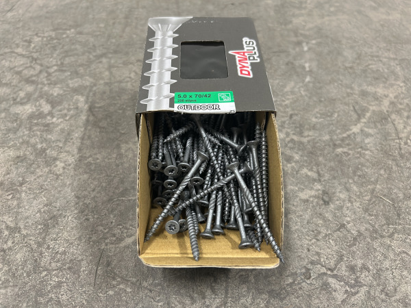 6x Dynaplus unischroef ø5x70mm 200-pack – kavel bij XL Auctions