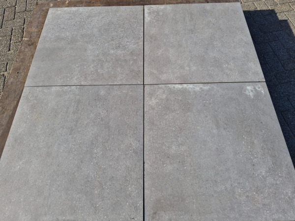 67,2m2 Keramische Tegel Light Grey 80x80x4 Cm