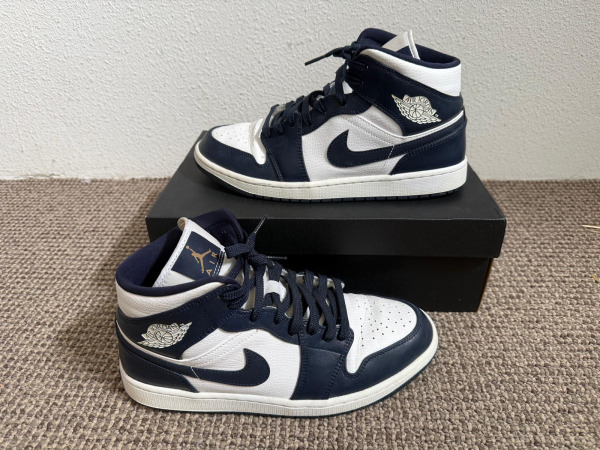 Air Jordan 1 Mid – maat 44 – kavel bij XL Auctions