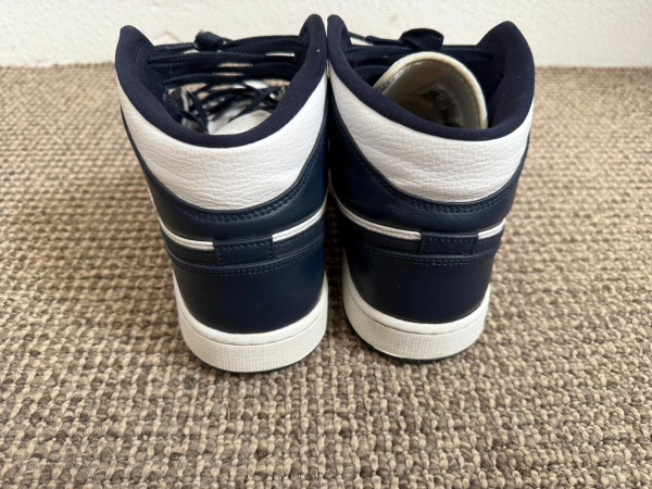 Air Jordan 1 Mid – maat 44 – foto 3 – kavel bij XL Auctions