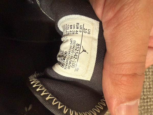 Nike Air Jordan 1 Mid SE – maat 44 – foto 6 – kavel bij XL Auctions