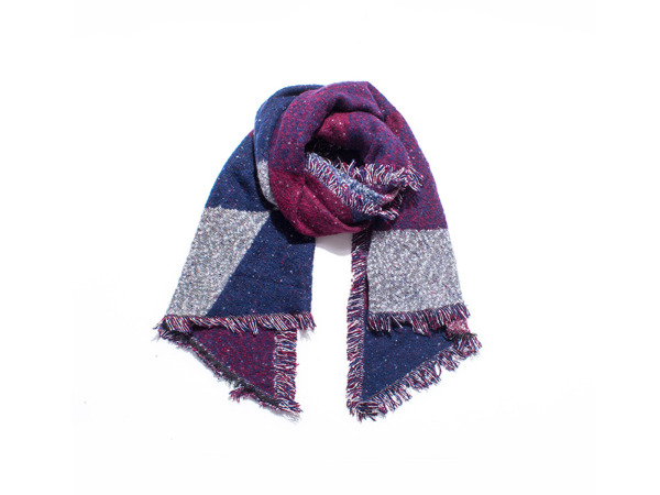Luxe oversized sjaal - bordeaux met blauw en grijs – foto 2 – kavel bij XL Auctions