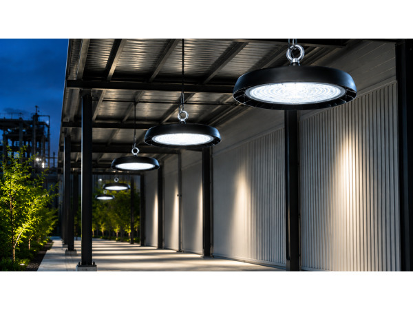 25x 25 x LED UFO Highbay – 100W – 6400K – IP65 – AGORA-100 – foto 4 – kavel bij XL Auctions
