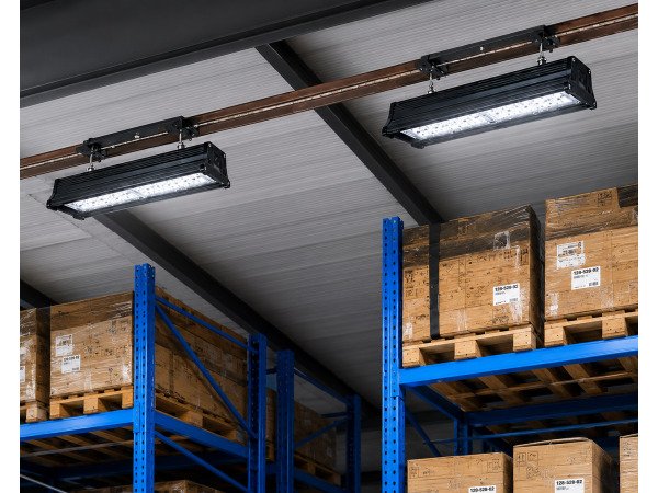 6x 6 x Industriële LED Hanglamp 100W – 6400K – PYRAMID-100 – kavel bij XL Auctions