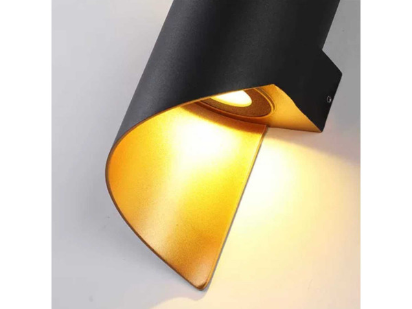 8x 8 x LED Wandlamp – 6W – 3500K – IP54 – Zwart/Goud – SW-34 – foto 2 – kavel bij XL Auctions