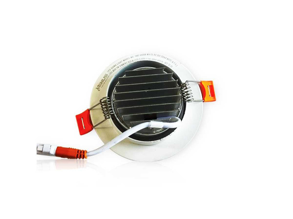 50x 50 x LED Inbouw Downlight – 7W – Kantelbaar – 6500K Koud Wit – foto 2 – kavel bij XL Auctions