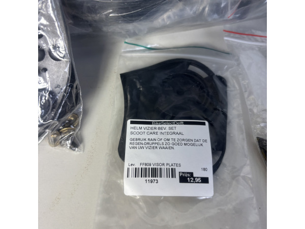 50x Partij stuks helm onderdelen – vizier reparatiesets / ve – foto 4 – kavel bij XL Auctions