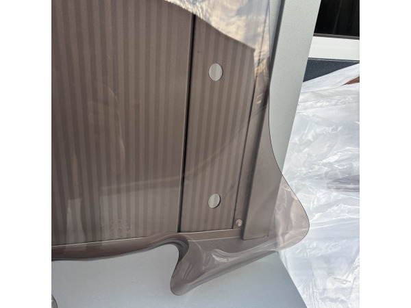 Windscherm Piaggio New Fly vanaf 2012 Smoke Hoog – foto 3 – kavel bij XL Auctions