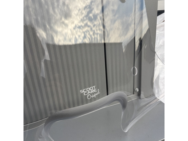 Windscherm Piaggio Fly / RST Hoog Helder Compleet Scoot Care – foto 4 – kavel bij XL Auctions