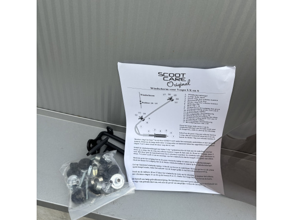 Scoot Care Original Windscherm Vespa LX / S Smoke 72 cm – foto 6 – kavel bij XL Auctions