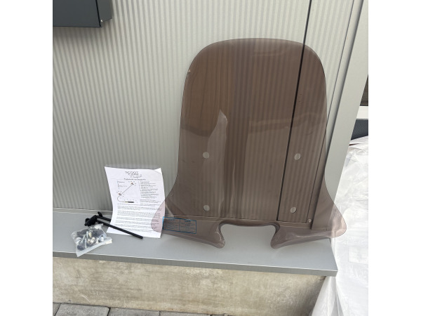 Windscherm Piaggio New Fly vanaf 2012 Smoke Hoog – foto 7 – kavel bij XL Auctions