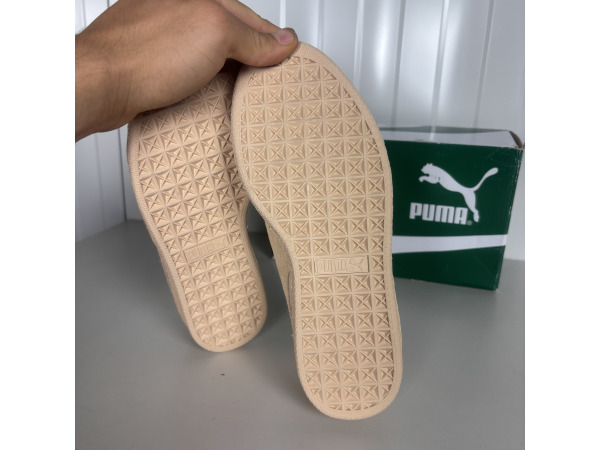 Puma Suede Classic Tonal Natural Vachetta Maat 36 Nieuw – foto 4 – kavel bij XL Auctions