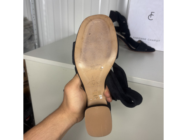 Fabienne Chapot Selene Sandalen Maat 39 Zwart Suède Met Doos – foto 5 – kavel bij XL Auctions