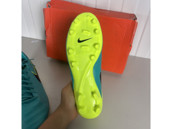 Nike Tiempo Mystic V FG Voetbalschoenen Maat 45 Nieuw – foto 3 – kavel bij XL Auctions