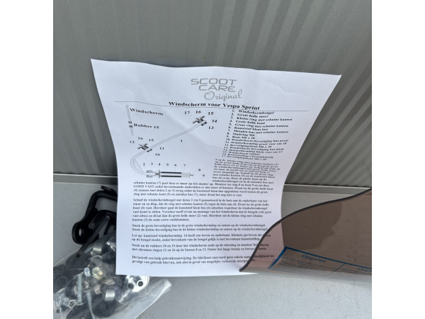Vespa Sprint Hoog Windscherm Smoke Scoot Care + Montageset – foto 8 – kavel bij XL Auctions