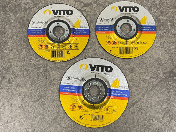 Vito accessoires- en toebehoren 19-delig – foto 7 – kavel bij XL Auctions