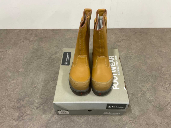 Bata Goliath veiligheidslaars gevoerd S3 maat 40 – foto 2 – kavel bij XL Auctions