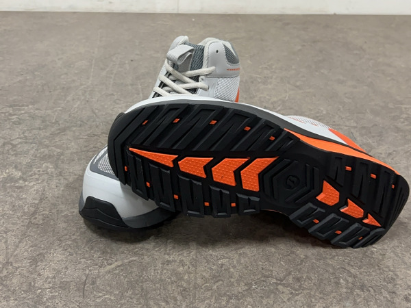 Bata veiligheidsschoen maat 38 S1P SportMates – foto 5 – kavel bij XL Auctions
