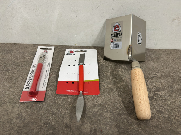 Schwan stuc-en pleistergereedschap 7-delig – foto 5 – kavel bij XL Auctions
