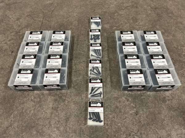 Blackline schroeven zwart voor tuinbeslag set 22-delig – kavel bij XL Auctions