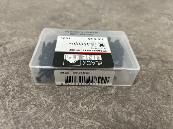 Blackline spaanplaatschroef zwart cilinderkop set 36-delig – foto 4 – kavel bij XL Auctions