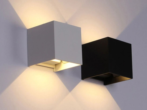 4x 7W LED zwart Wandlamp Kubus duo licht verstelbaar waterdicht – foto 7 – kavel bij XL Auctions