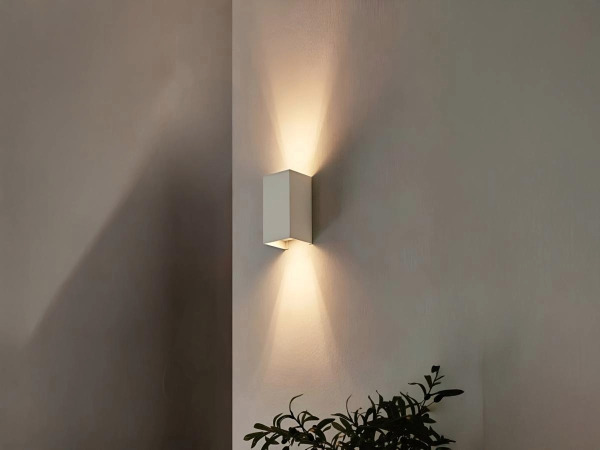 8x 12W LED wit Wandlamp duo licht verstelbaar waterdicht – foto 2 – kavel bij XL Auctions