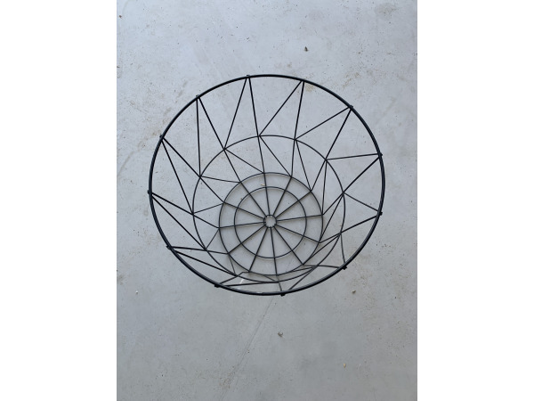 5x Ijzeren mand zwart – foto 2 – kavel bij XL Auctions