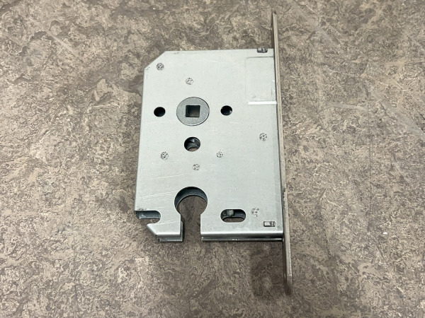 10x Intersteel cilinderslot met sluitplaat 55mm – foto 2 – kavel bij XL Auctions