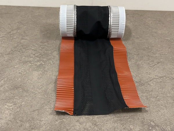 4x Plastoform rollovent ondervorstrol 320mm (5m) – foto 2 – kavel bij XL Auctions
