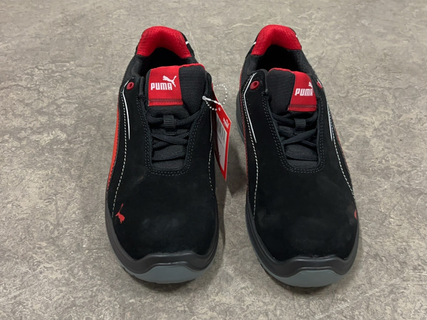 Puma veiligheidsschoen maat 43 S3 Touring zwart/rood – foto 3 – kavel bij XL Auctions