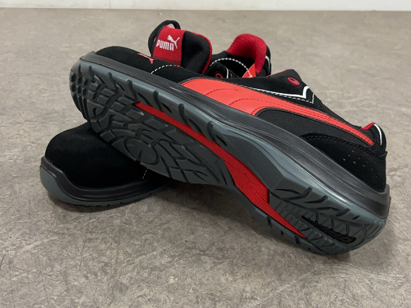Puma veiligheidsschoen maat 42 S3 Touring zwart/rood – foto 6 – kavel bij XL Auctions