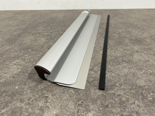 Super prof Comfort Profile Next 0,3x800mm – foto 6 – kavel bij XL Auctions