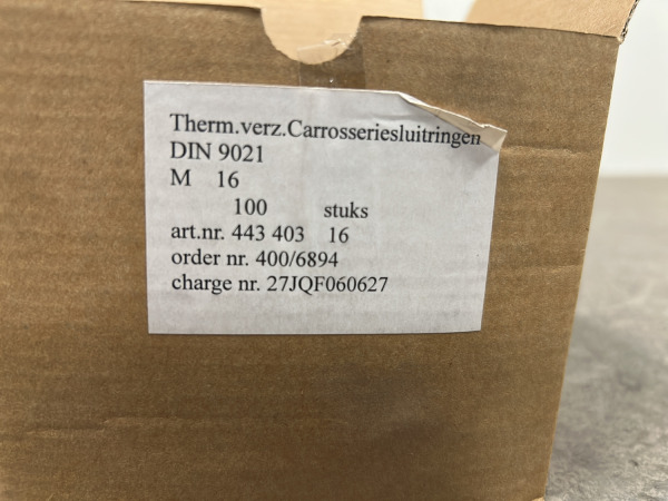 3x Doos carrosseriesluitringen M16 thermisch verzinkt – foto 6 – kavel bij XL Auctions