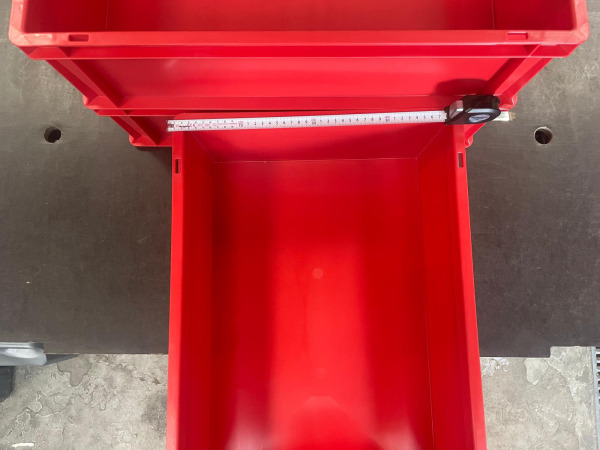Transport-/magazijnbakken rood – 3 stuks – ca. 60 × 40 cm – foto 2 – kavel bij XL Auctions