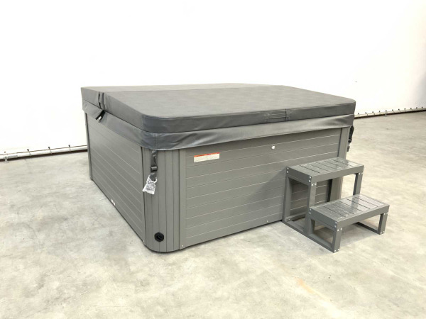 RTE Jacuzzi london met nordic isolatie (5 personen) – foto 3 – kavel bij XL Auctions