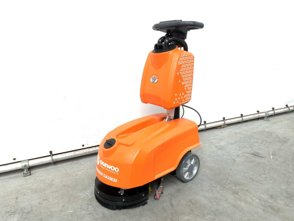Daewoo schrobmachine 1.350m²/u DAXM30 – foto 3 – kavel bij XL Auctions