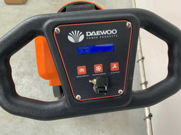 Daewoo schrobmachine 1.350m²/u DAXM30 – foto 7 – kavel bij XL Auctions