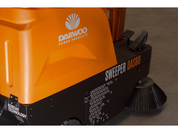 Daewoo veegmachine elektrisch 1250mm DAS80 – foto 6 – kavel bij XL Auctions