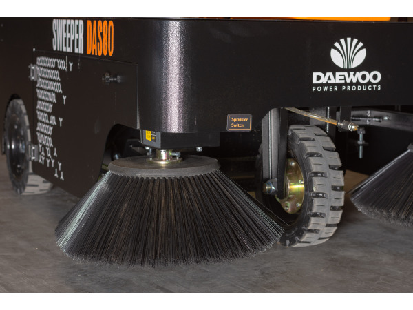 Daewoo veegmachine elektrisch 1250mm DAS80 – foto 7 – kavel bij XL Auctions