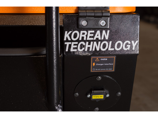 Daewoo veegmachine elektrisch 1250mm DAS80 – foto 10 – kavel bij XL Auctions