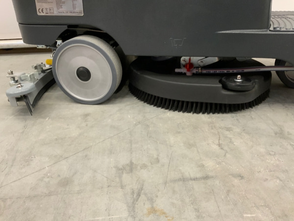 Kremer zitschrobmachine KR-FR70 – foto 7 – kavel bij XL Auctions