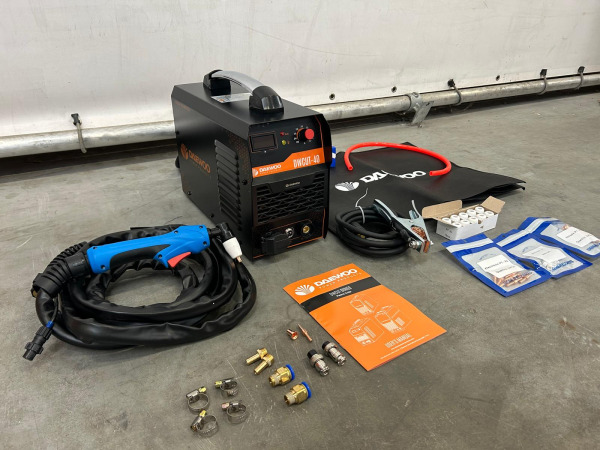 Daewoo plasmasnijmachine DWCUT-40 – foto 2 – kavel bij XL Auctions