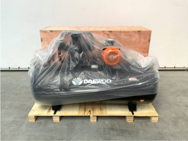 Daewoo luchtcompressor 400V 14bar DAAX500L – foto 2 – kavel bij XL Auctions