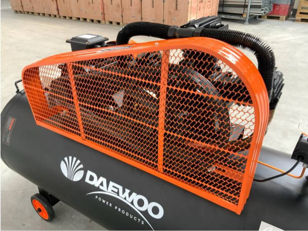Daewoo luchtcompressor 400V 14bar DAAX500L – foto 6 – kavel bij XL Auctions