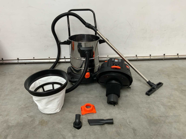 Daewoo nat- en droogzuiger DAVC2400-60L – foto 4 – kavel bij XL Auctions