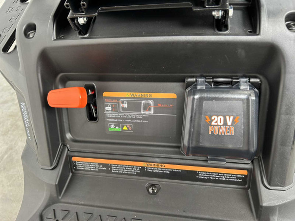 Daewoo zitmaaier 224cc DAXRM224 – foto 10 – kavel bij XL Auctions